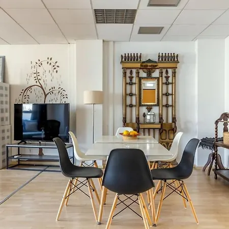 Apartment Downtown Spacious Loft Just 3 Minutes From Centre *